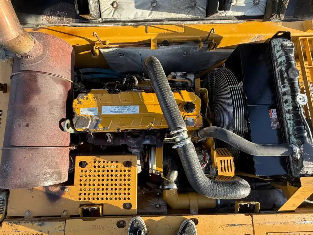 Caterpillar 330c LNME