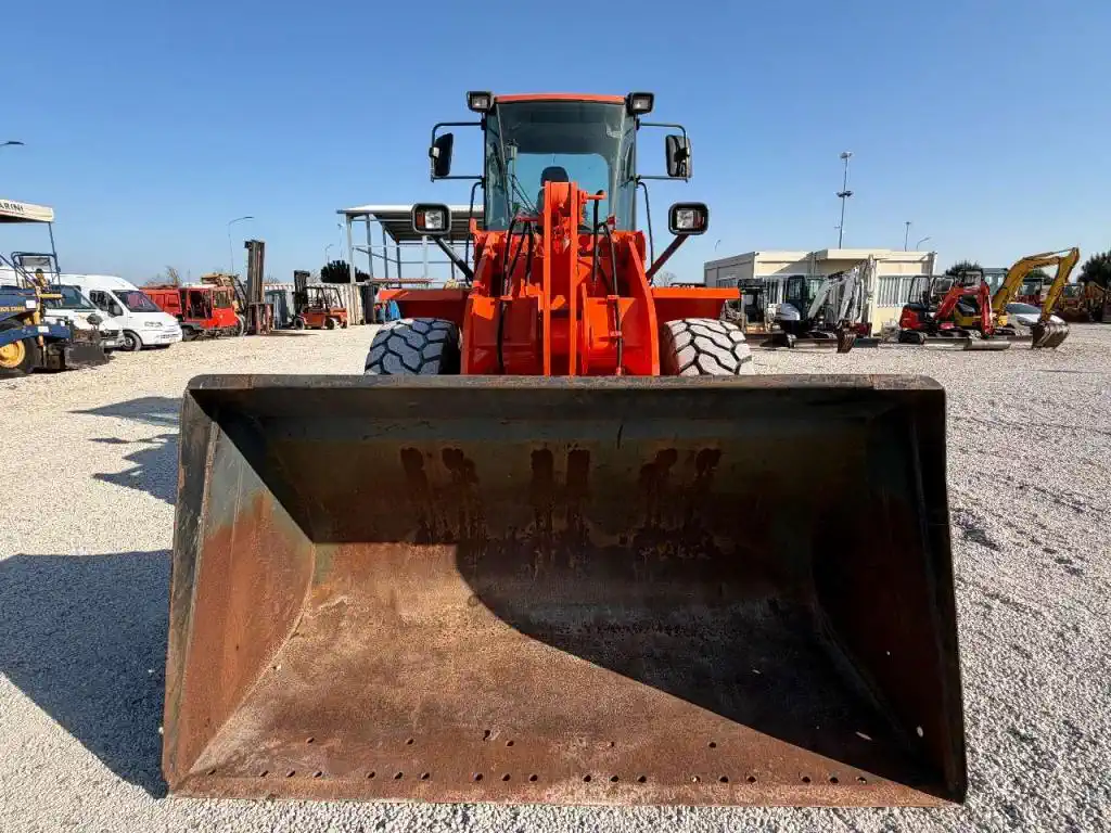Doosan DL250