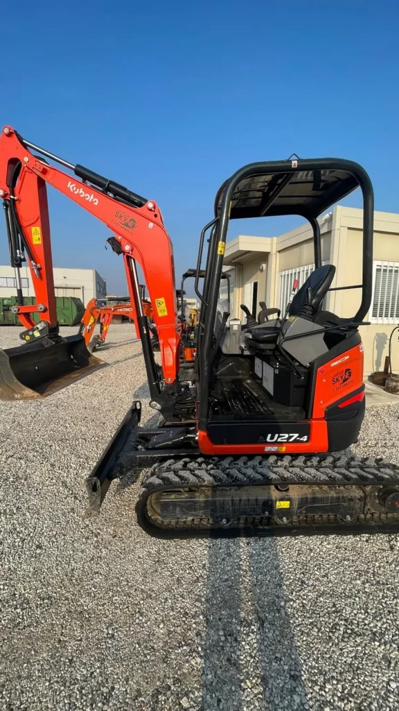 MINI ESCAVATORE KUBOTA U27-4