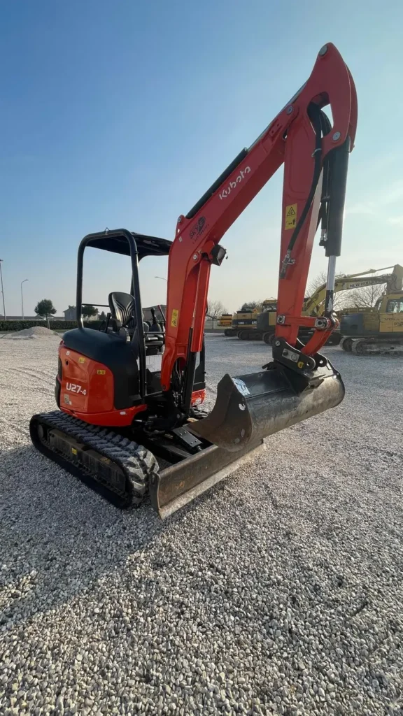 MINI ESCAVATORE KUBOTA U27-4