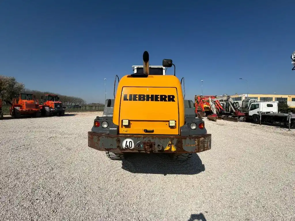 Liebherr L550